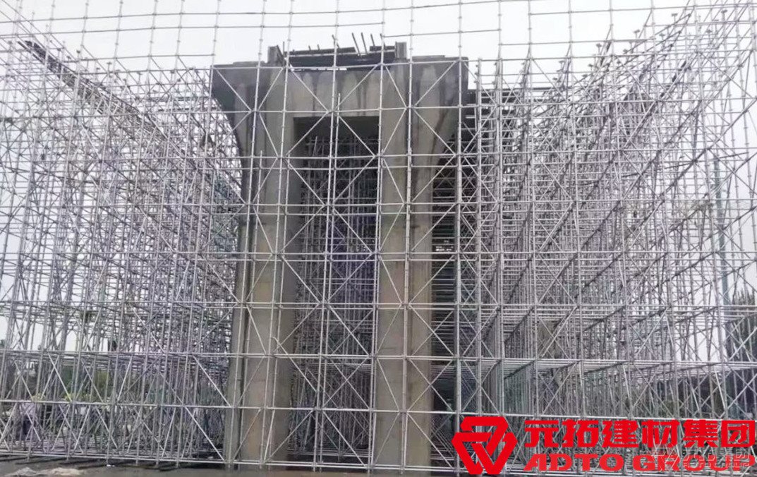 盤扣式腳手架相比傳統(tǒng)式腳手架有哪些優(yōu)勢？
